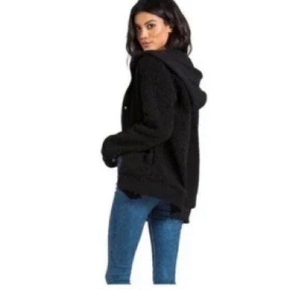N:philanthropy Nicole oversized bomber soft sherpa hooded snap jacket - Picture 9 of 9